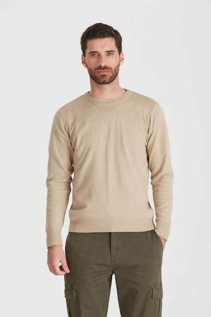 Oferta de Sweater raglan beige por $29999 en Macowens