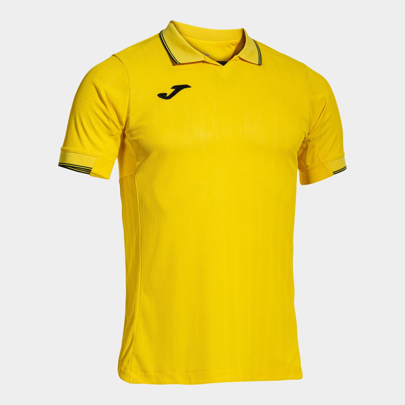 Oferta de Camiseta manga corta hombre Fit one amarillo por $26,96 en Joma