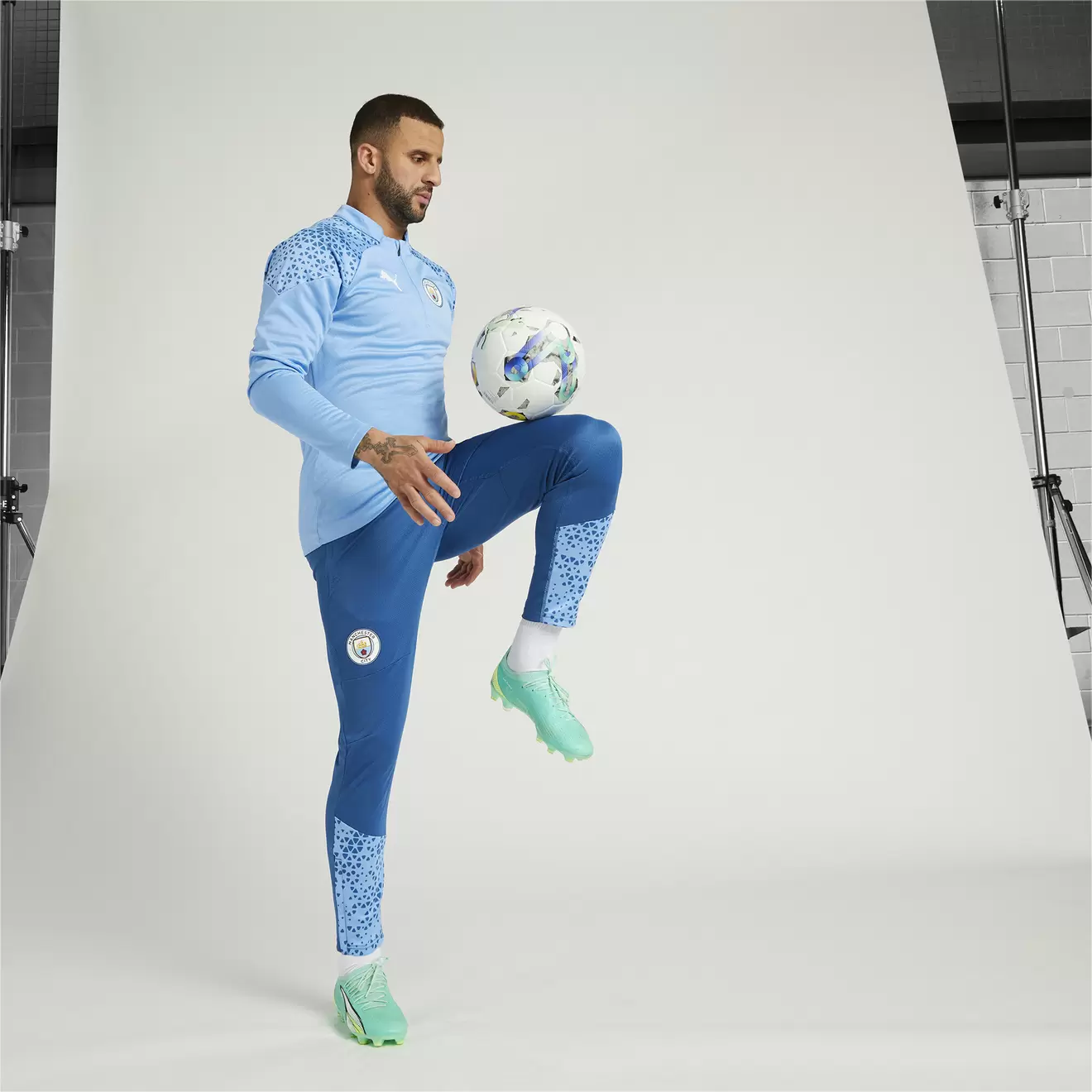 Oferta de Pantalones de training para fútbol del Manchester City por $58099 en Puma